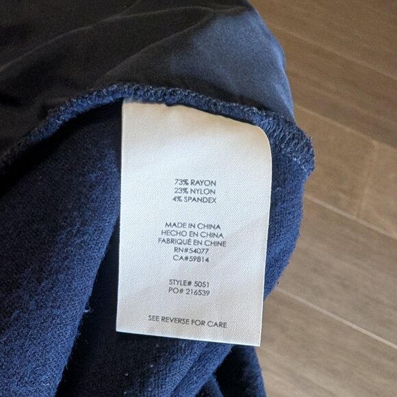 CAbi, Double Layer Knit Mini Skirt, Navy Blue, Sz 16 - Picture 4 of 9